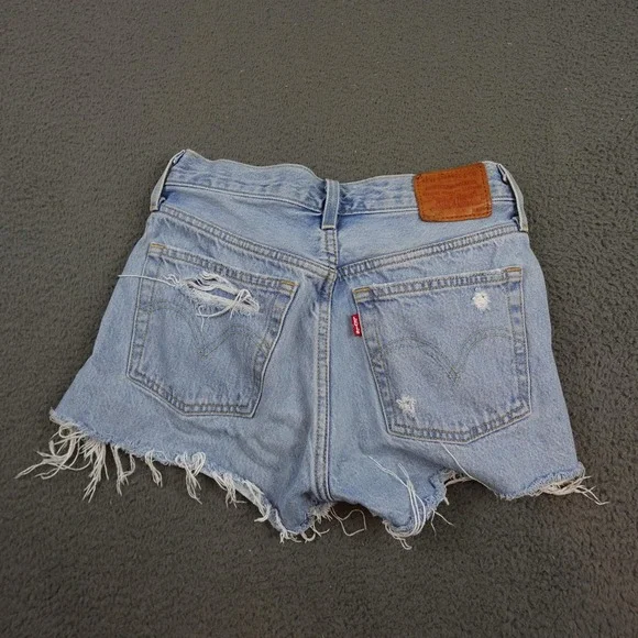 Levis 501 Premium Shorts Womens 29 Light Wash Distressed Denim Cutoff Frayed Hem - Picture 2 of 8